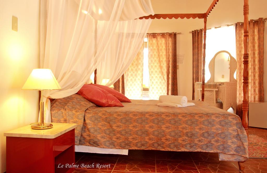 Le Palme Beach Resort Пандан Экстерьер фото